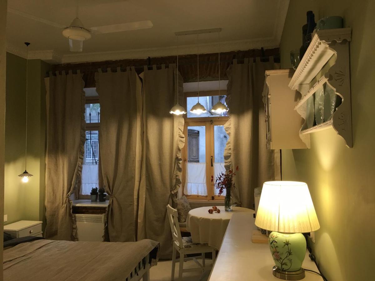 Cozy&Stylish Jonjoli Apartment Tbilisi ภายนอก รูปภาพ